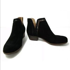 NWOT Lucky ‘Bustina’ Ankle Boots 7.5M